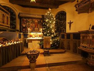 Dreifaltigkeitskirche von innen im Advent