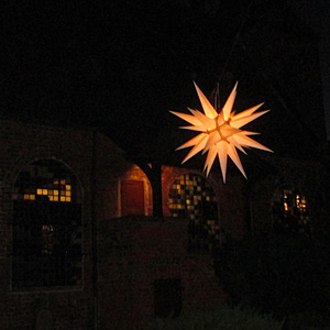 Stern vor der Dreifaltigkeitskirche
