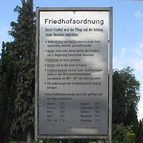 Friedhofsordnung und Öffnungszeiten