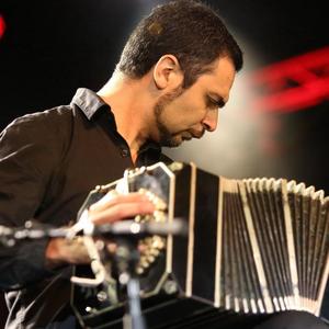 Joaquin Alem mit Bandoneon